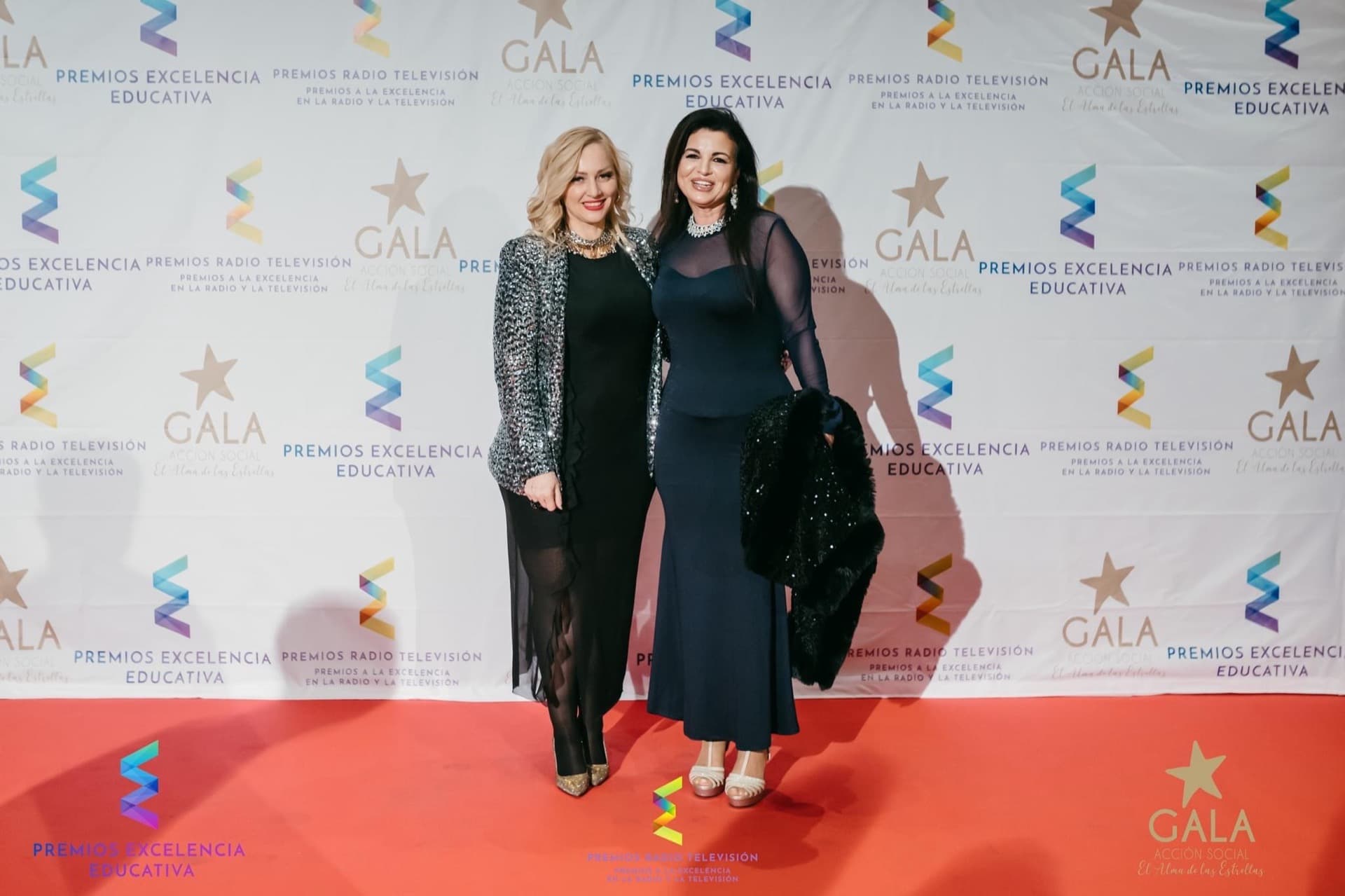 Escuela Inglesa recogiendo un Premio de Excelencia Educativa por el Método DEL